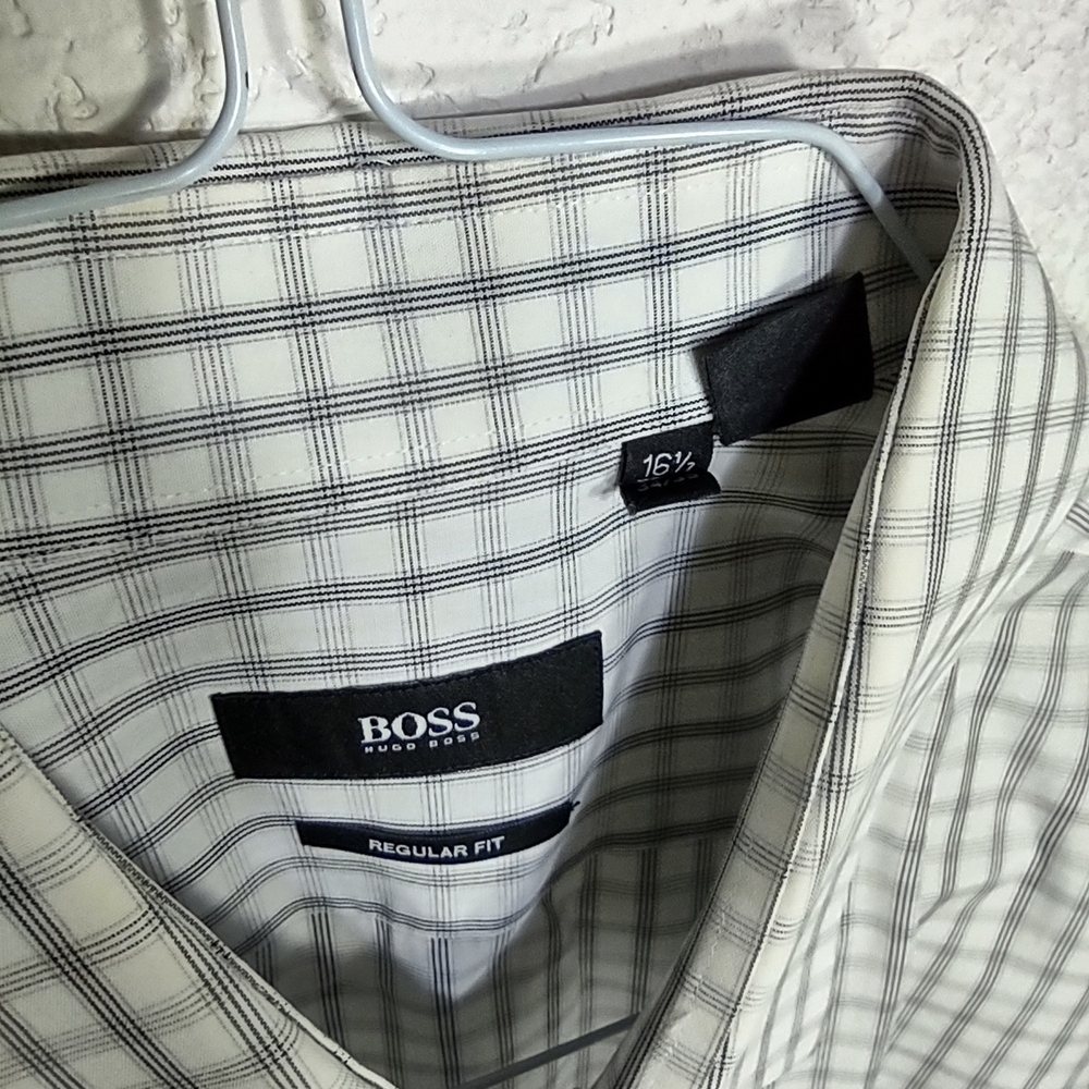 Hugo Boss Men's Plaid Shirt - Gray and White